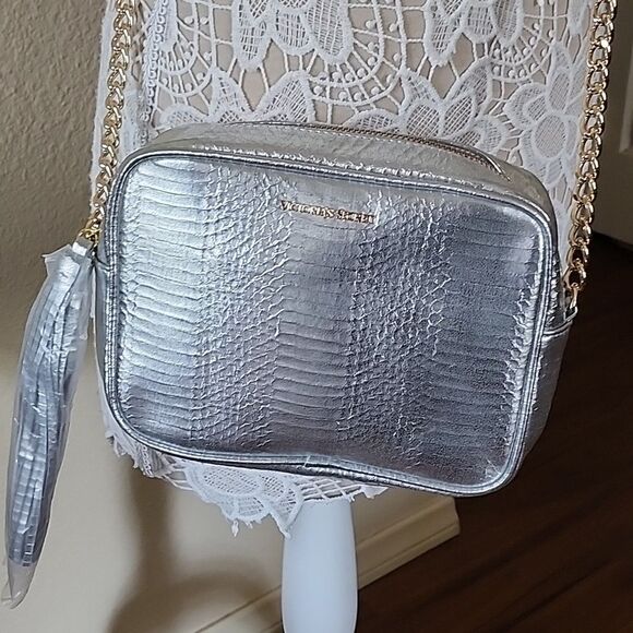 Victoria's Secret Handbags - 5/$20 NWOT- Victoria's Secret Crossbody Bag